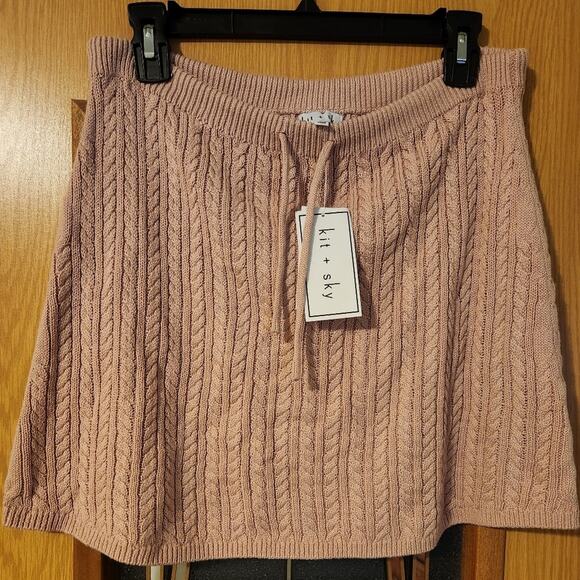 Kit +Sky mini skirt with front tie. size small.  Nwt - Picture 1 of 2